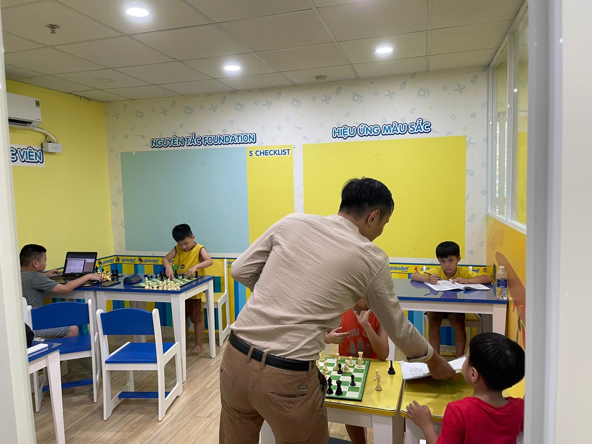 Hợp tác tại các trung tâm liên kết